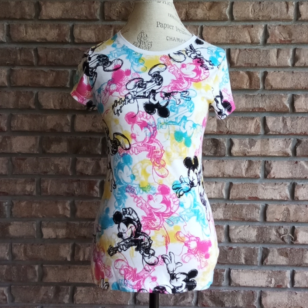 Walt Disney World Short Sleeve Girl's T-shirt Size Large.